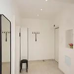 L&S Superior Apartment With Balcony Near Old Town And Bacvice Beach Split