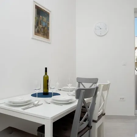 Апартаменти L&s Superior With Balcony & Free Parking Near Old Town And Bacvice Спліт