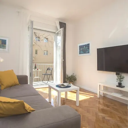 L&s Superior With Balcony & Free Parking Near Old Town And Bacvice *