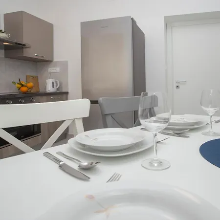 L&s Superior With Balcony & Free Parking Near Old Town And Bacvice Split