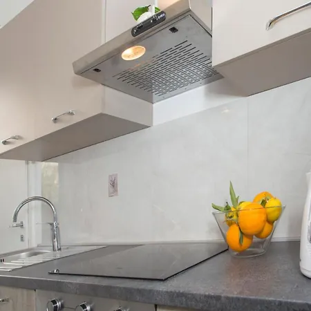 Apartament L&s Superior With Balcony & Free Parking Near Old Town And Bacvice